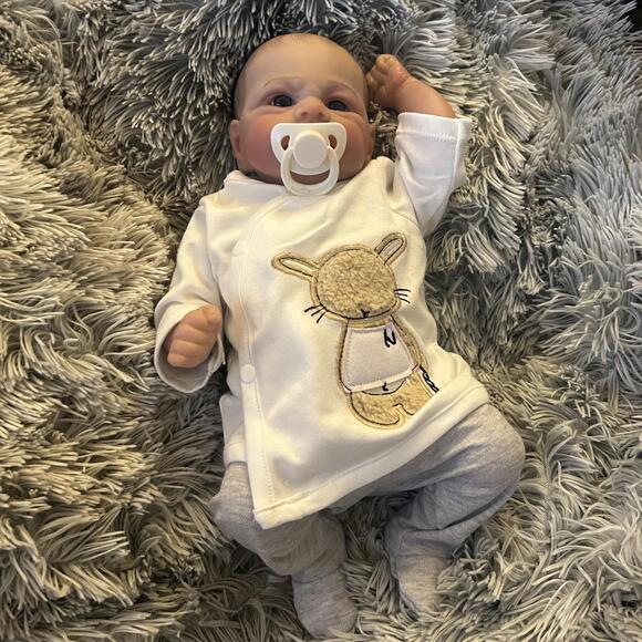 Reborn Baby Boy Cloth Body Full Silicone Vinyl Limbs & Accessories (NEW) - Picture 5 of 11